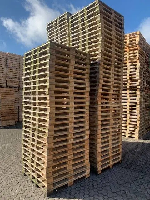 Houten pallets - stapel-112x112-houten-blokpallets-middenmeer