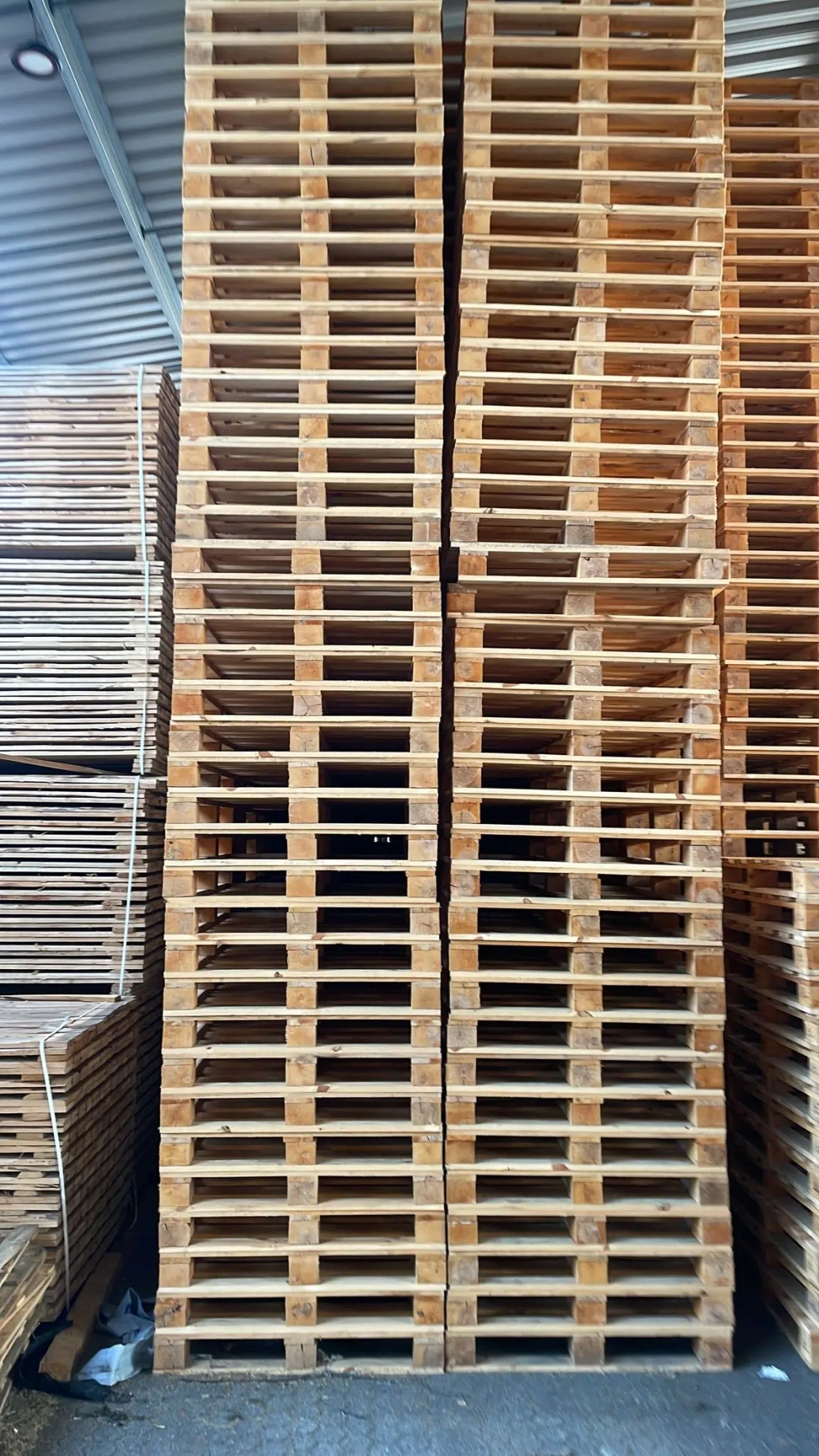 Nieuwe houten pallets - 100898-Blokpallet-omlopend-100x120cm-nieuw-partij-raw